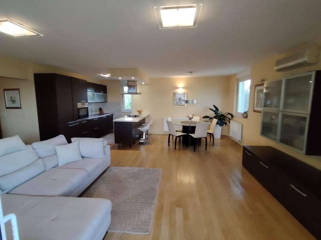 Luxury Beach Apartment Biograd Na Moru Luaran gambar
