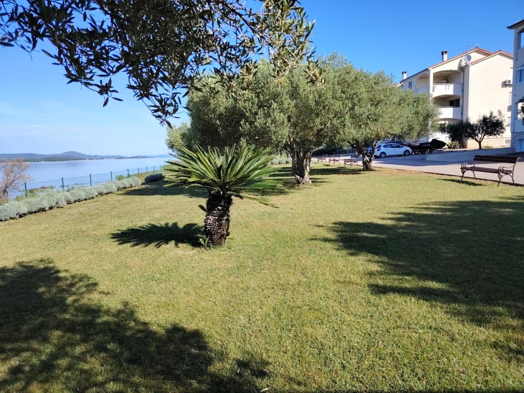 Luxury Beach Apartment Biograd Na Moru Luaran gambar