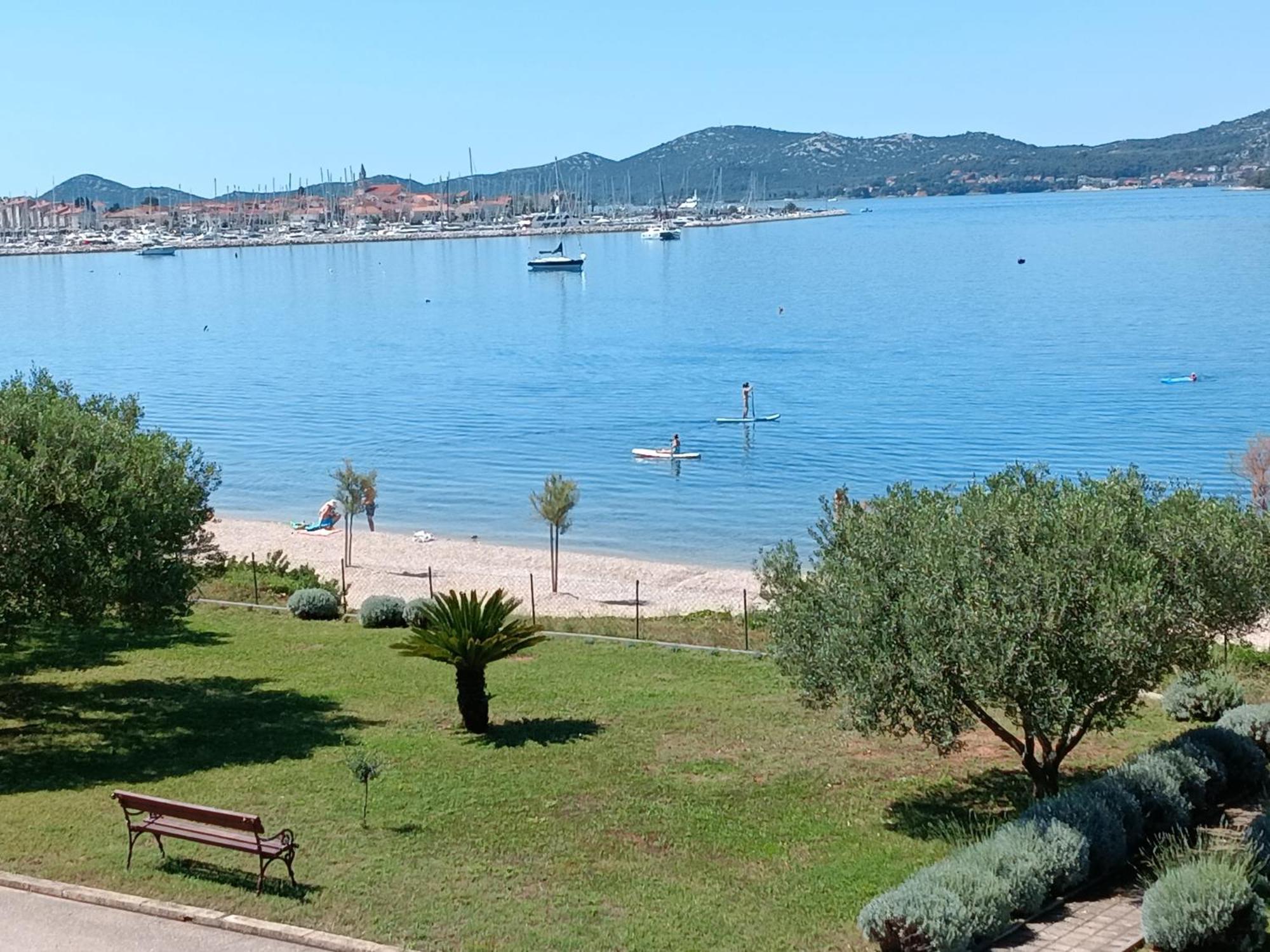Luxury Beach Apartment Biograd Na Moru Luaran gambar